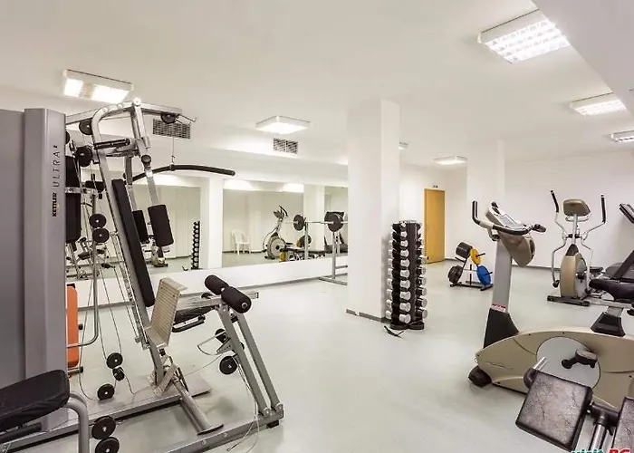 Kris 513 Free Pool & 潘波洛沃